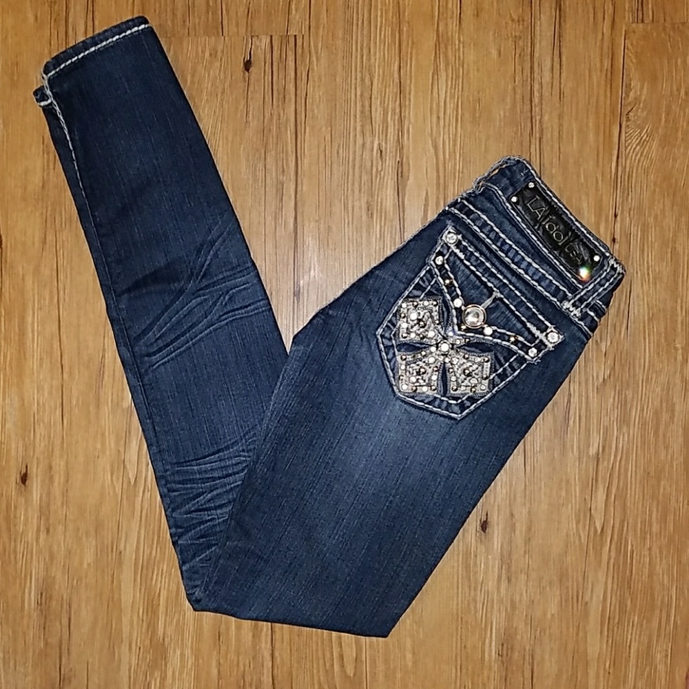 L.A. Idol usa Skinny Jeans